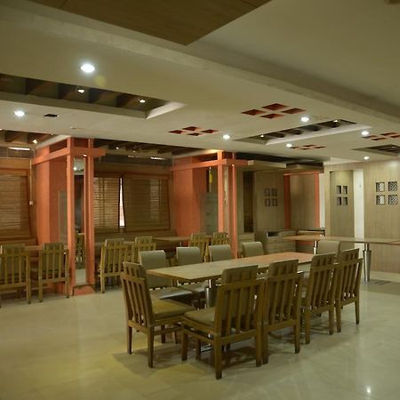 Hotel Sri Sai Krupa Хайдарабад Экстерьер фото