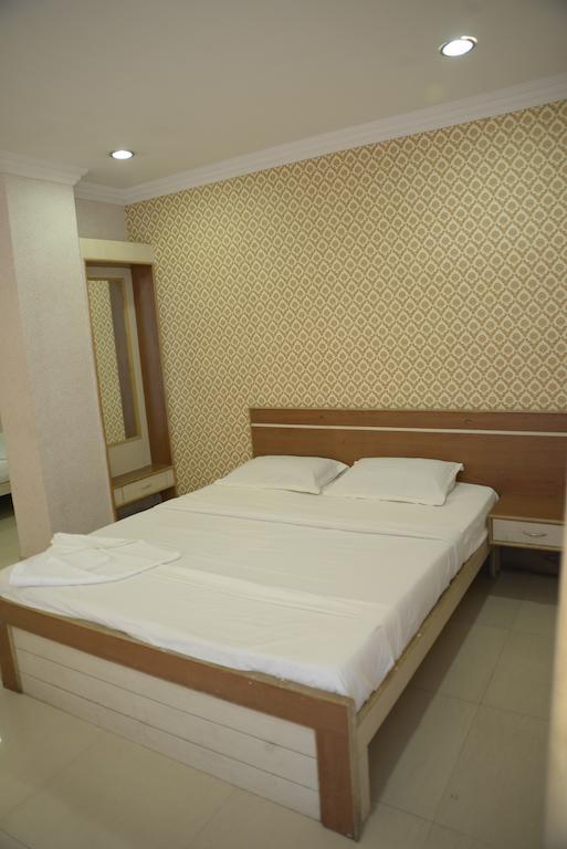 Hotel Sri Sai Krupa Хайдарабад Номер фото