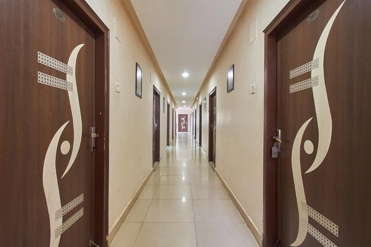 Hotel Sri Sai Krupa Хайдарабад Экстерьер фото