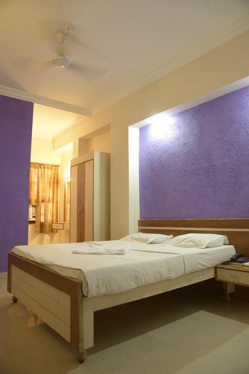 Hotel Sri Sai Krupa Хайдарабад Экстерьер фото